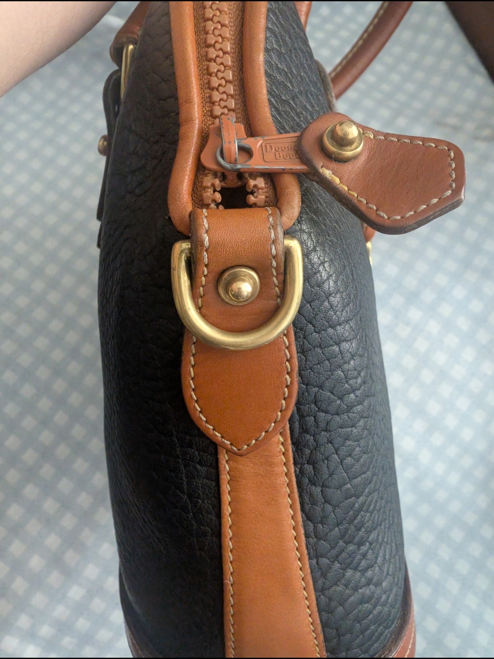 🥰💄VTG EUC Dooney & Bourke Norfolk Case Satchel with British Tan Trim - Picture 13 of 16